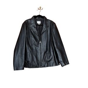Vintage black waist length woman’s leather jacket size XL